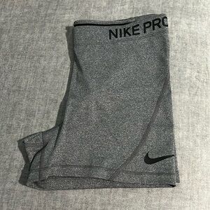 🩶 Nike Pro Shorts